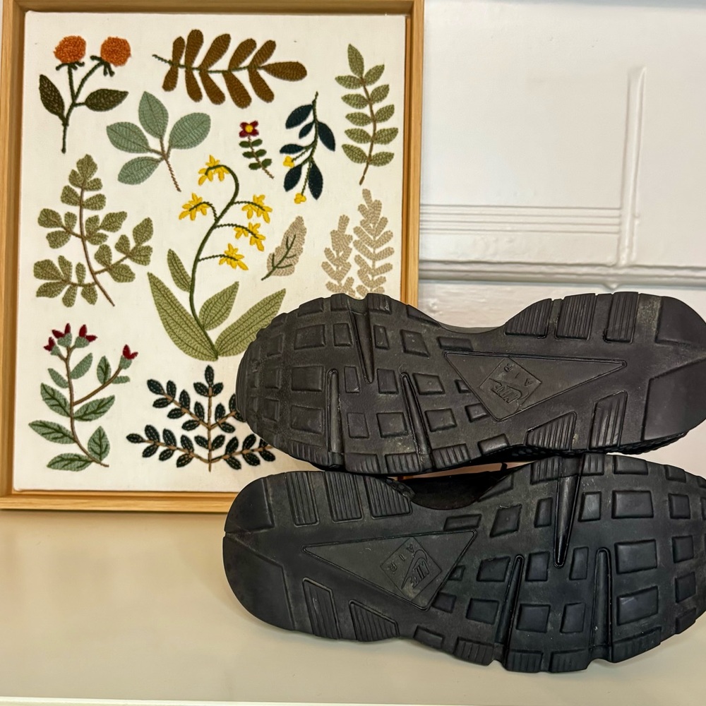 Nike Air Huarache Black - Picture 4 of 5